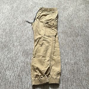 Tanish brown cargo jogger from Aeropostale, size L